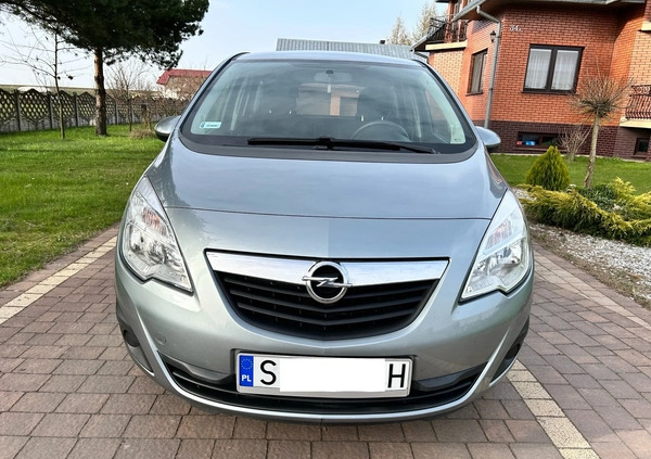 Opel Meriva cena 22800 przebieg: 100100, rok produkcji 2011 z Braniewo małe 67